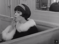 vivre sa vie vii - godard.PNG